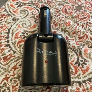Rocketfish Dual Mobile Power Adapter